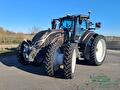2 Valtra's op dubbellucht rijencultuur afgeleverd