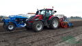 Nieuwe Pneusej FT-1 fronttank zaaimachine + Gramegna V83/36-300 spitmachine afgeleverd.