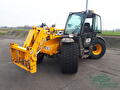 JCB 536-60AGRI op nieuwe banden gezet