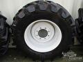 BKT / VALTRA Agrimax RT 765 580/70R38 en 480/70R28