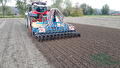 Nieuwe Pneusej FT-1 fronttank zaaimachine + Gramegna V83/36-300 spitmachine afgeleverd.