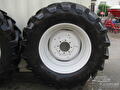 BKT / VALTRA Agrimax RT 765 580/70R38 en 480/70R28