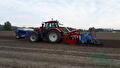 Nieuwe Pneusej FT-1 fronttank zaaimachine + Gramegna V83/36-300 spitmachine afgeleverd.